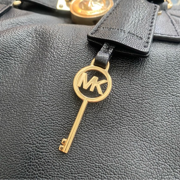 Michael Kors Bag Large leather Hamilton black gold - Picture 5 of 16